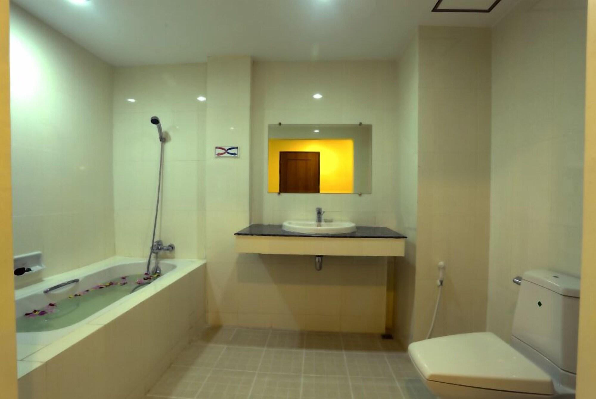 Apex Hotel Naypyidaw Zewnętrze zdjęcie