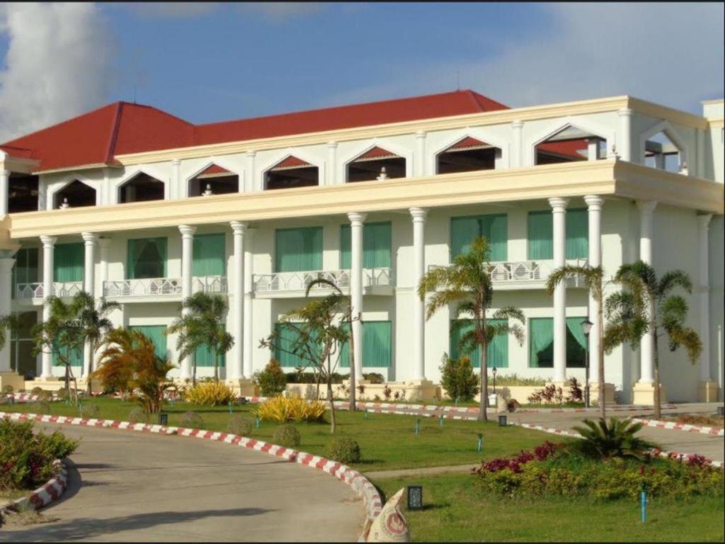 Apex Hotel Naypyidaw Zewnętrze zdjęcie