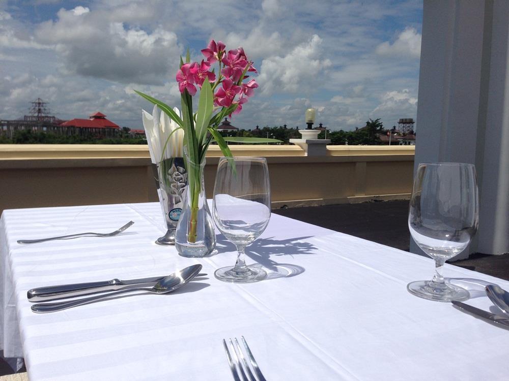 Apex Hotel Naypyidaw Zewnętrze zdjęcie